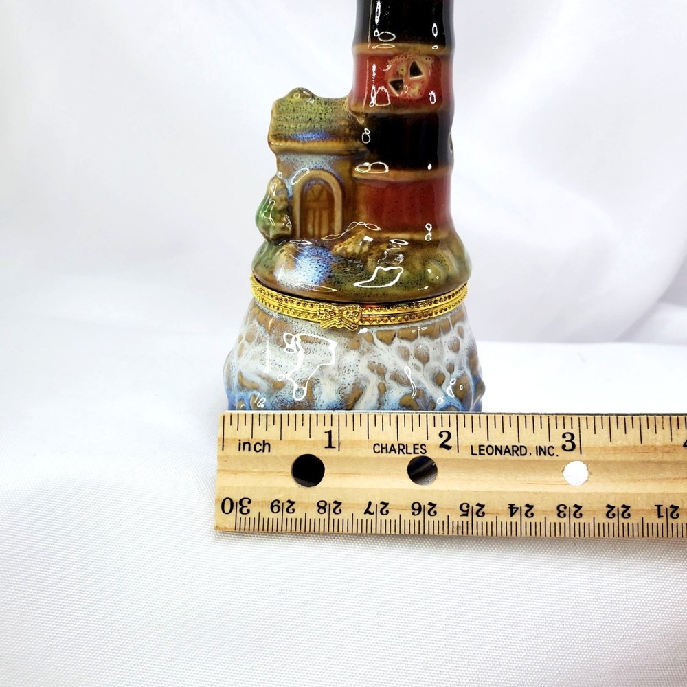 Lighthouse Trinket Box Hand-Painted Gold Butterfly Clasp 5.75" Tall Coastal - Picture 3 of 9